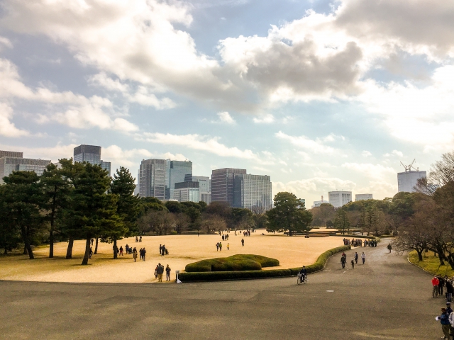 江戸城天守閣があった「天守台」からの眺め。気持ちよかったな〜〜
