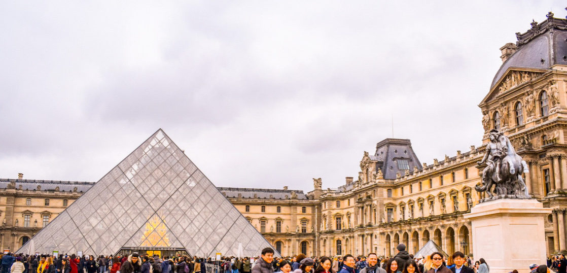 フランス パリが世界に誇る博物館 ルーヴル美術館 旅狼 たびろう どっとこむ