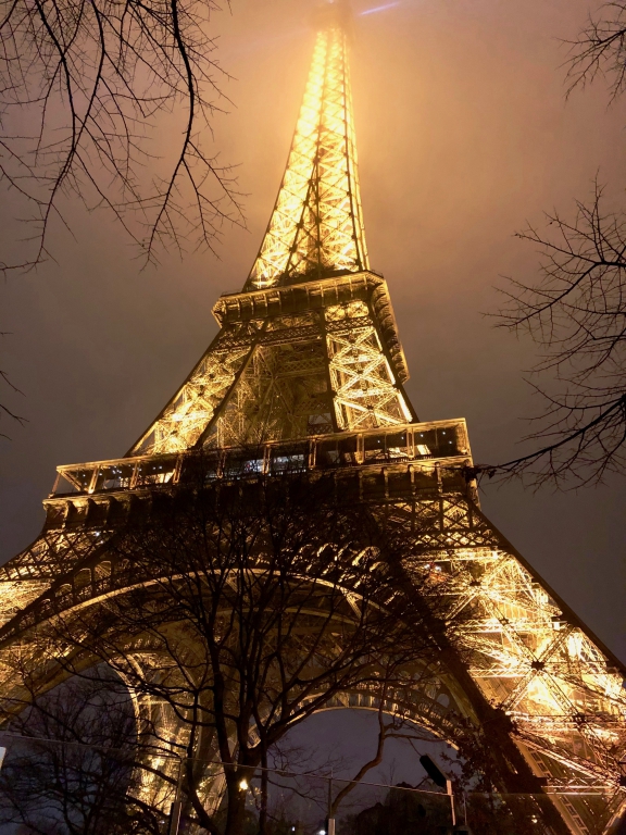 これぞパリの顔 近代フランスの象徴 エッフェル塔 旅狼 たびろう どっとこむ これぞパリの顔 近代フランスの象徴 エッフェル塔 旅狼 たびろう どっとこむ