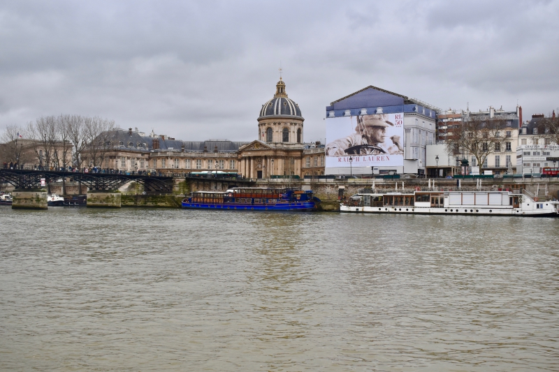 花の都パリ発祥の地！ノートルダム大聖堂とセーヌ川の観光案内 