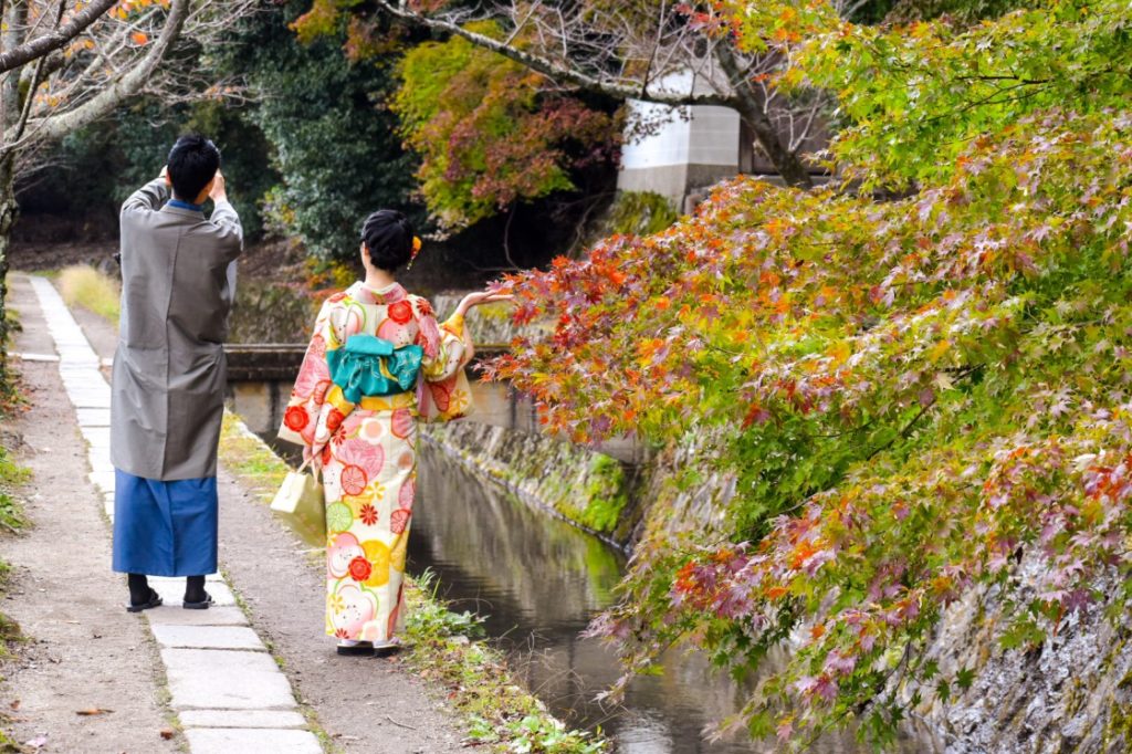 哲学の道_紅葉と着物デート_京都のオススメ見どころ