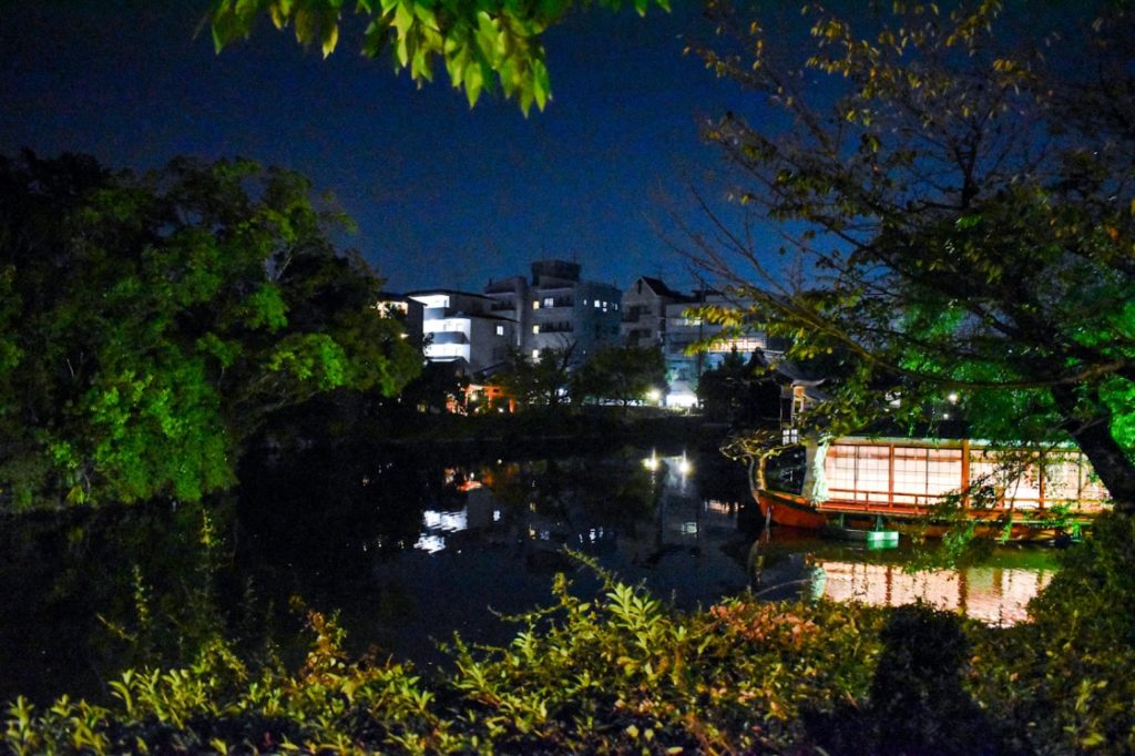 京都パワースポット巡りの一人旅_18:00 神泉苑