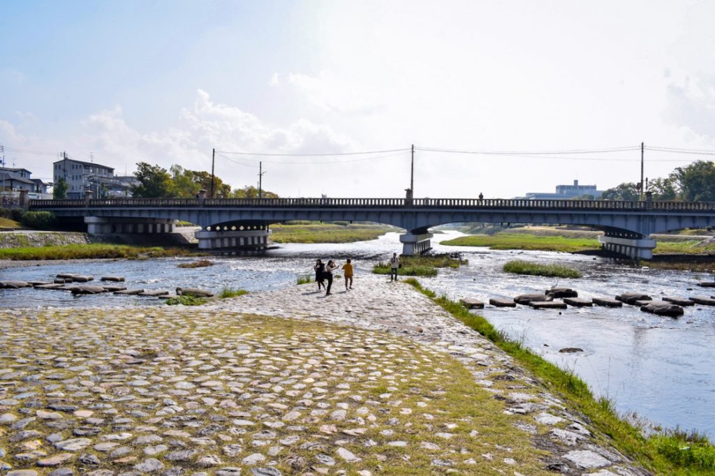 京都パワースポット巡りの一人旅_鴨川デルタ