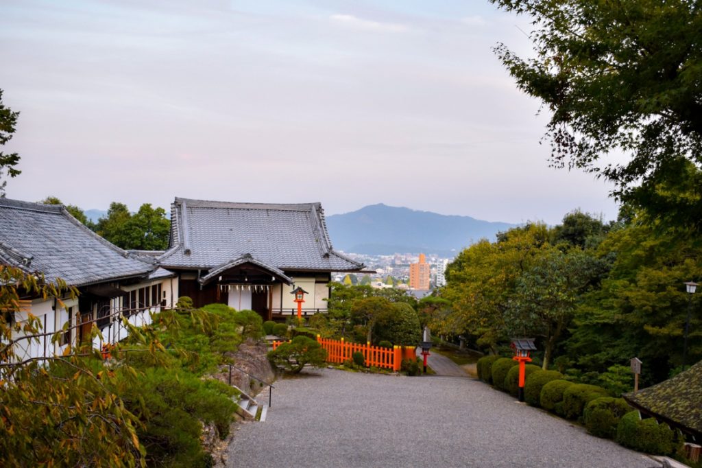 京都パワースポット巡りの一人旅_建勲神社