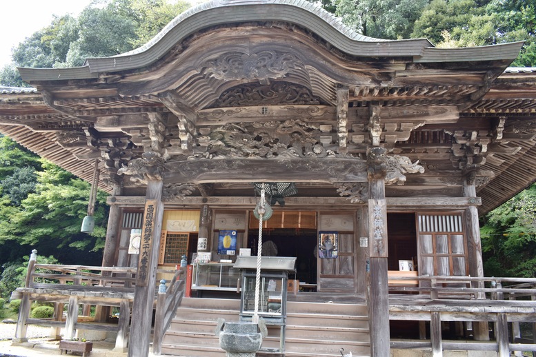 城崎温泉ぶらり旅_温泉寺と温泉街の風景_薬師堂