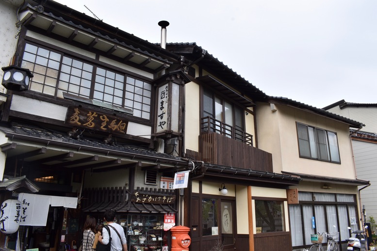 城崎温泉ぶらり旅_柳通り_温泉街の風景