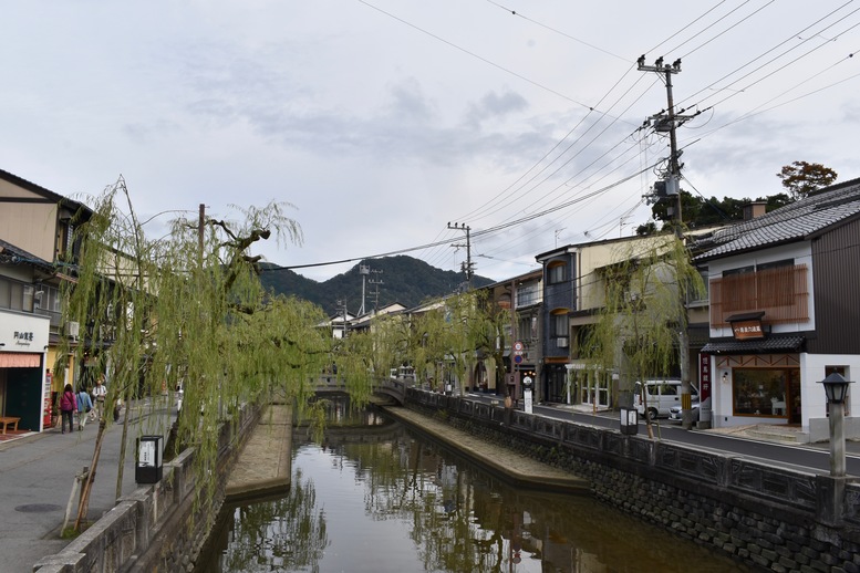 城崎温泉ぶらり旅_柳通り_温泉街の風景