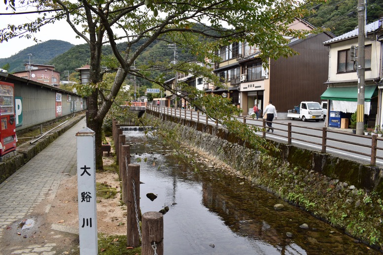 城崎温泉ぶらり旅_温泉寺と温泉街の風景