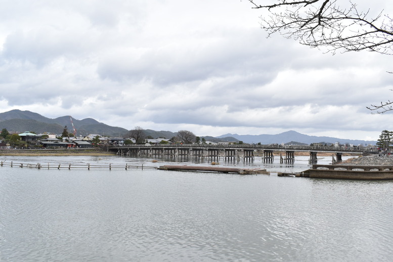 京都初詣_オススメの見どころ_嵐山_渡月橋