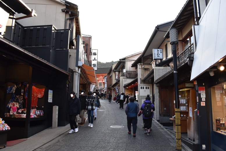 京都初詣_オススメの見どころ_朝の清水・産寧坂・二寧坂・八坂