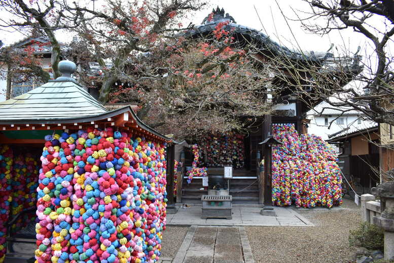 京都初詣_オススメの見どころ_八坂庚申堂のくくり猿