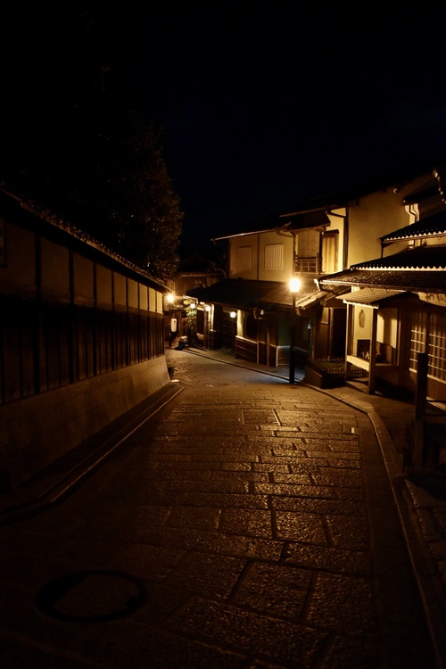 京都初詣_オススメの見どころ_夜の清水・産寧坂・二寧坂・八坂