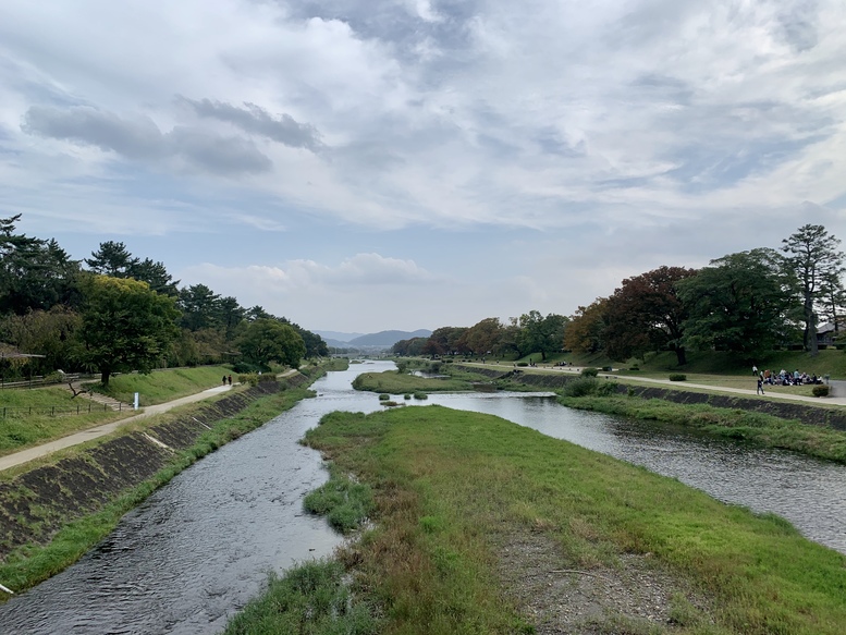 上賀茂神社ひとり旅-賀茂川レンタサイクル