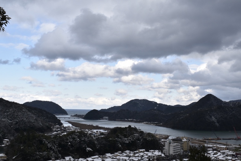 城崎温泉の雪景色_トレッキングコースからの見晴らし_銀世界の絶景