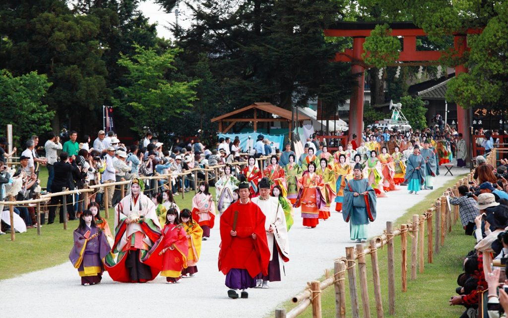 京都観光-最古の最強パワースポット！上賀茂神社の見どころと歴史-葵祭（賀茂祭）の路頭の儀