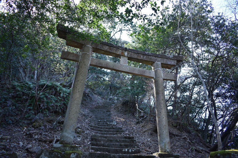 城崎温泉の風景_温泉街の自然_トレッキング_鳥居