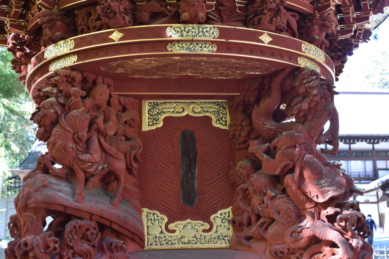 三峯神社_八棟灯籠の彫刻