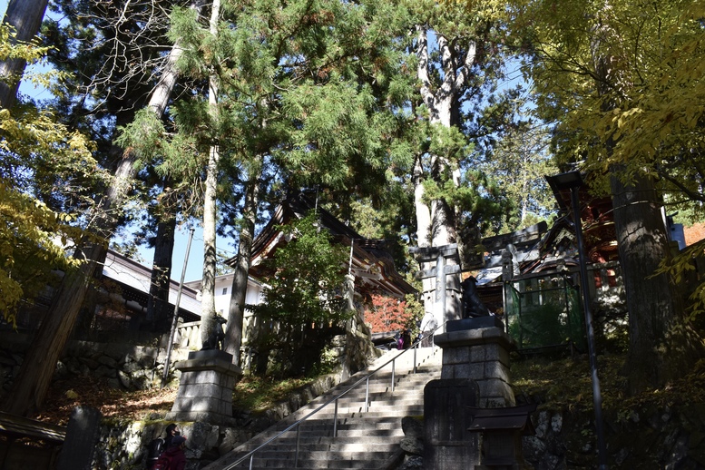 三峯神社_境内