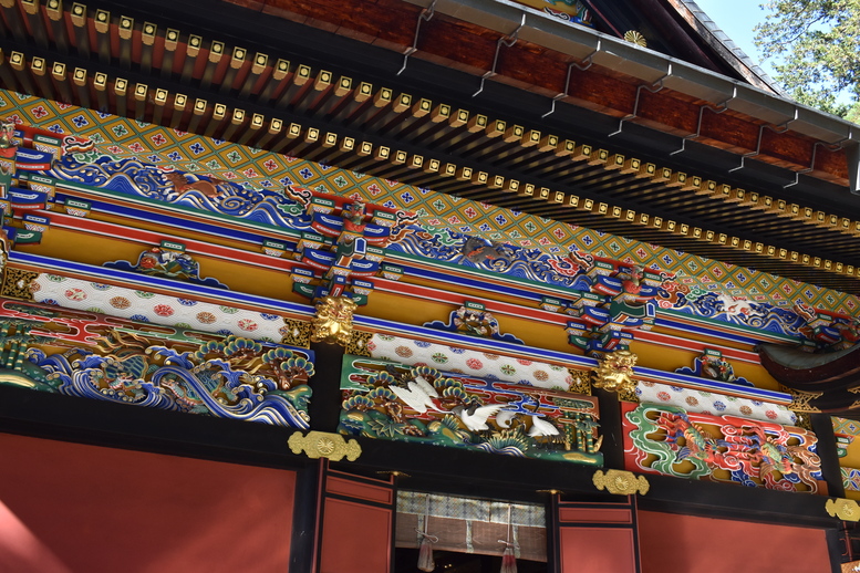 三峯神社_拝殿の彫刻