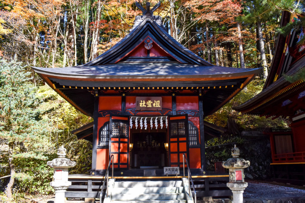 三峯神社_祖霊社