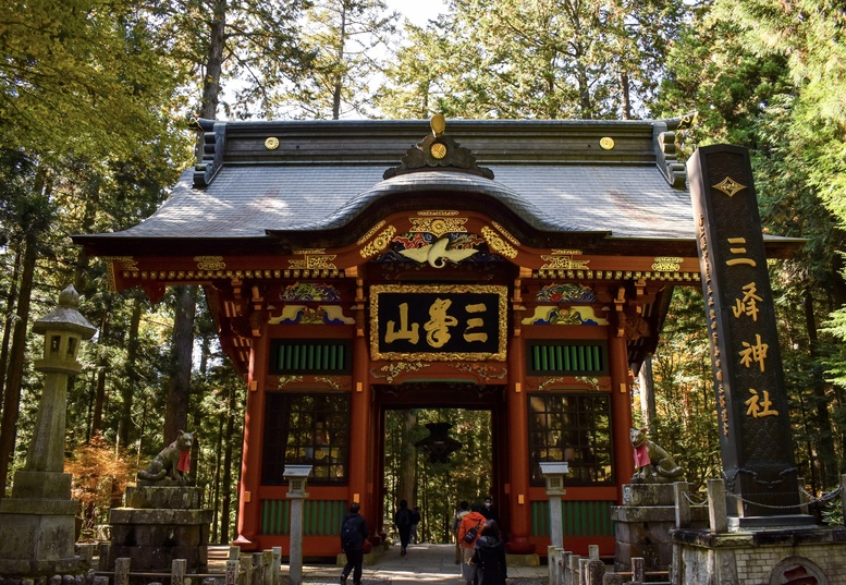 秩父_パワースポット_三峯神社_見どころ_随身門