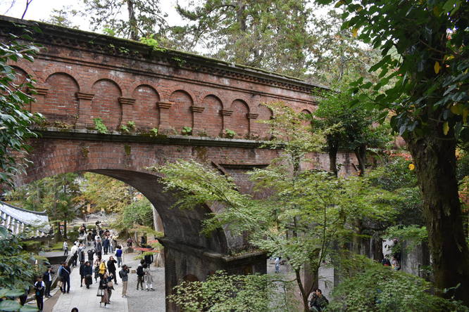 秋の南禅寺_水路閣