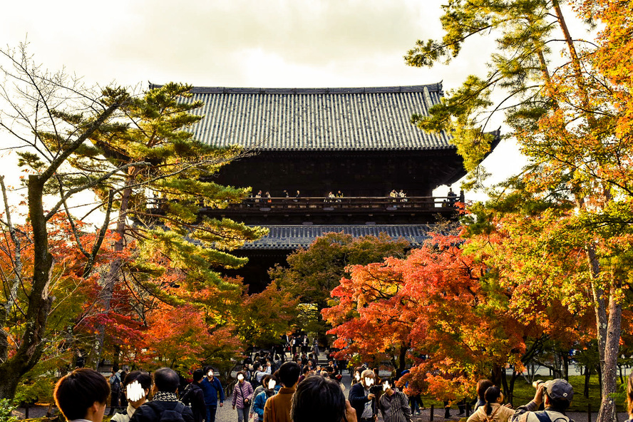 南禅寺_三門と紅葉