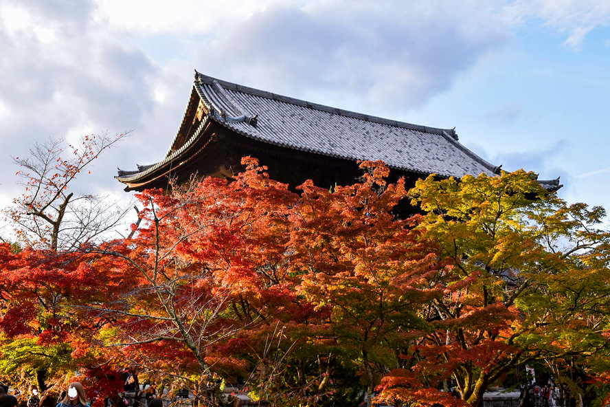 南禅寺_三門と紅葉