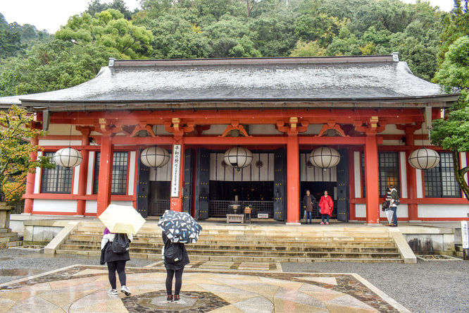 京都観光-鞍馬寺の本殿「金堂」