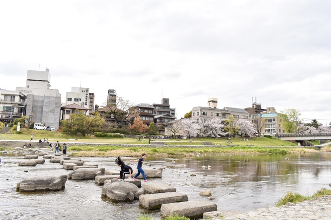 春の京都_鴨川デルタ