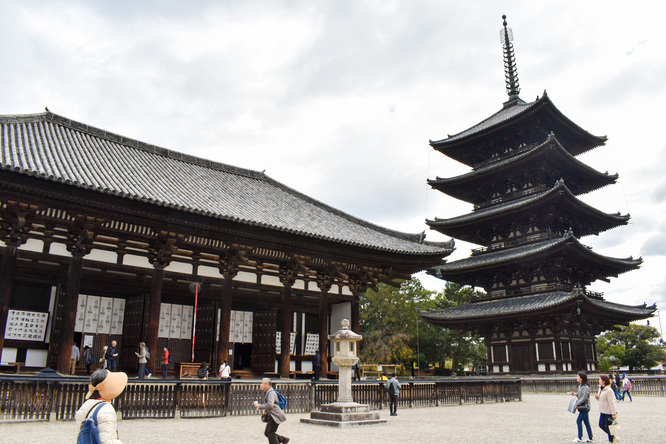 興福寺の見どころ_東金堂と五重塔