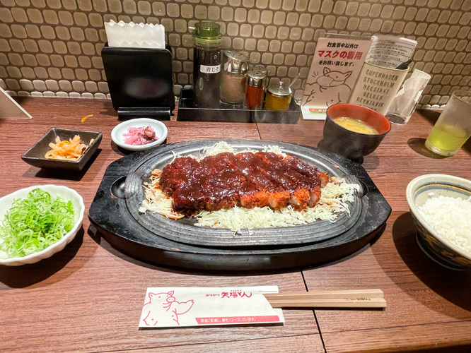 矢場とん_名古屋名物_味噌かつ