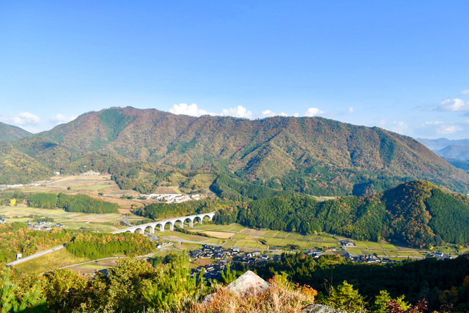 竹田城跡_見どころ_パノラマビューと街並み_橋と但馬の山々