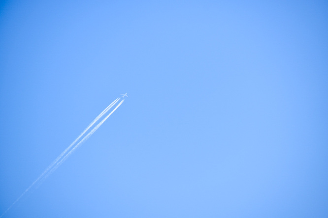 竹田城跡の見どころ_表米神社_飛行機雲