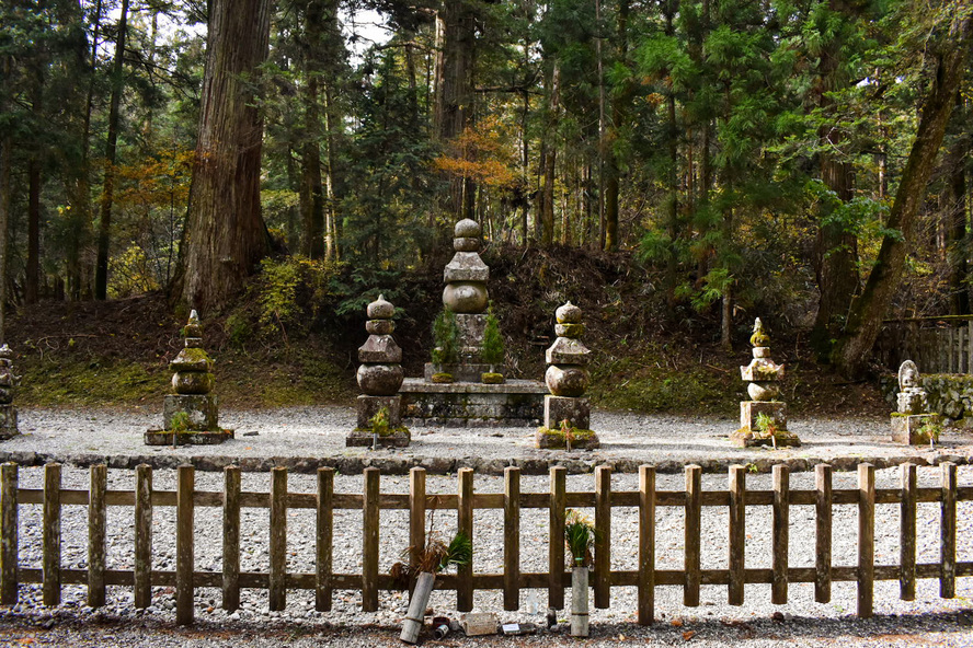 高野山金剛峯寺_見どころ_奥の院_豊臣秀吉墓所