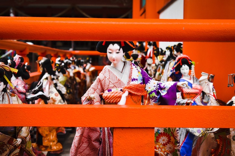 淡嶋神社の見どころ_人形供養_雛流し