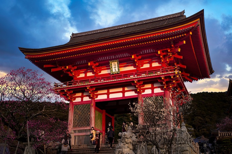 春の京都の桜観光_オススメの名所15選_清水寺_開花情報と満開予想