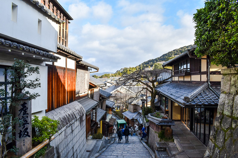 三年坂（産寧坂）の名前の由来