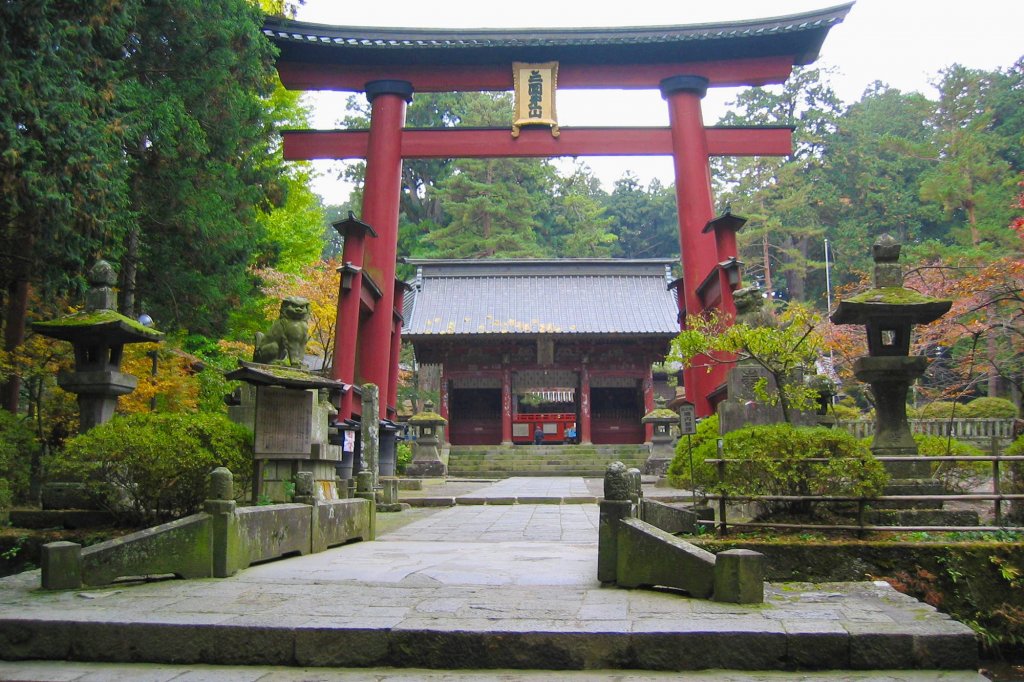 山中湖へ日帰り旅行-おすすめの見どころと観光マップ_北口本宮冨士浅間神社-鳥居