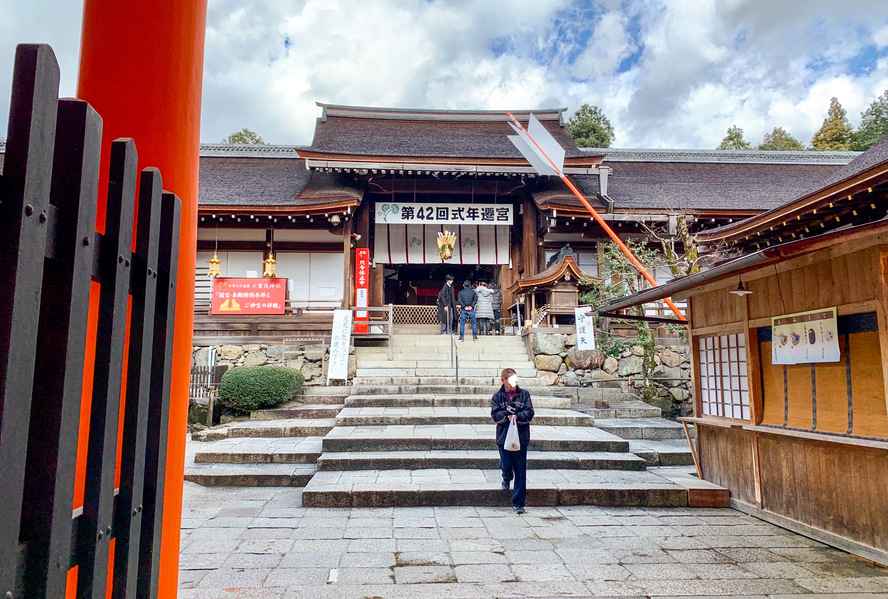 京都観光-最古の最強パワースポット！上賀茂神社の見どころ-中門と本殿-祭神とご利益