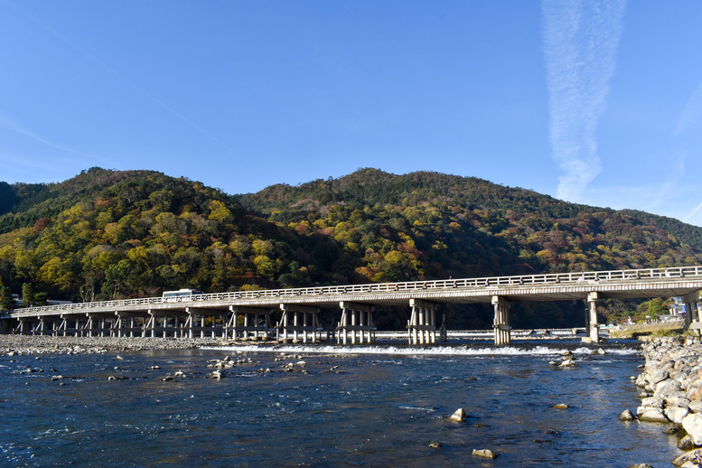 京都・嵐山のおすすめ観光スポット_渡月橋の観光地情報