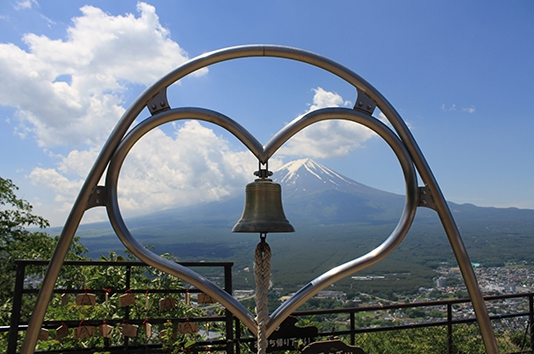 河口湖観光-富士山ロープウェイ_かちかち山の見どころ-天上の鐘