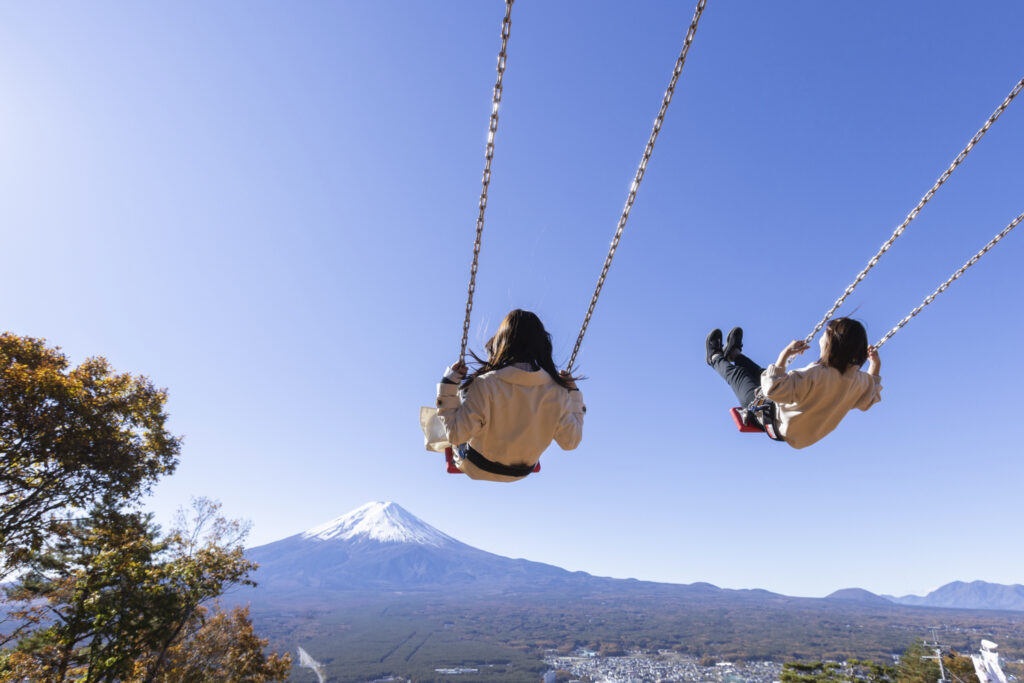 河口湖観光-富士山ロープウェイ_かちかち山の見どころ-カチカチ山絶景ブランコ