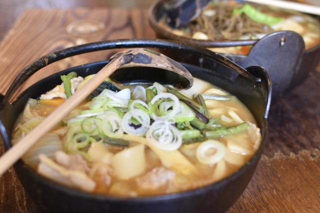 山中湖へ日帰り旅行-おすすめのグルメ・ランチ・カフェ_ほうとう小作