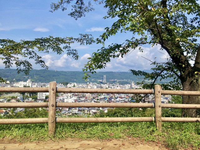 あの花・ここさけ・空青ファンなら一度は行きたい秩父のオススメ聖地巡礼スポット_羊山公園-見晴らし台