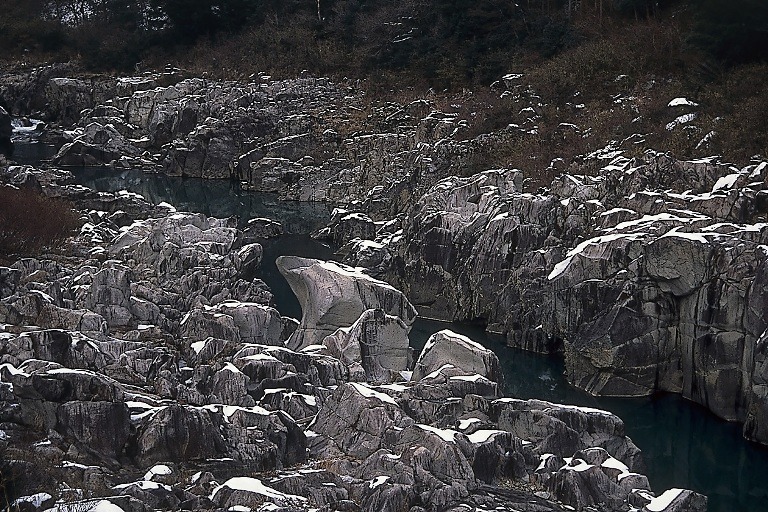 下呂温泉のおすすめ観光スポット_中山七里の奇岩怪石