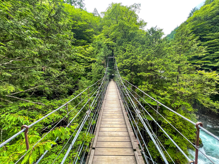 岐阜観光-付知峡へのアクセス・行き方・駐車場-吊り橋の風景