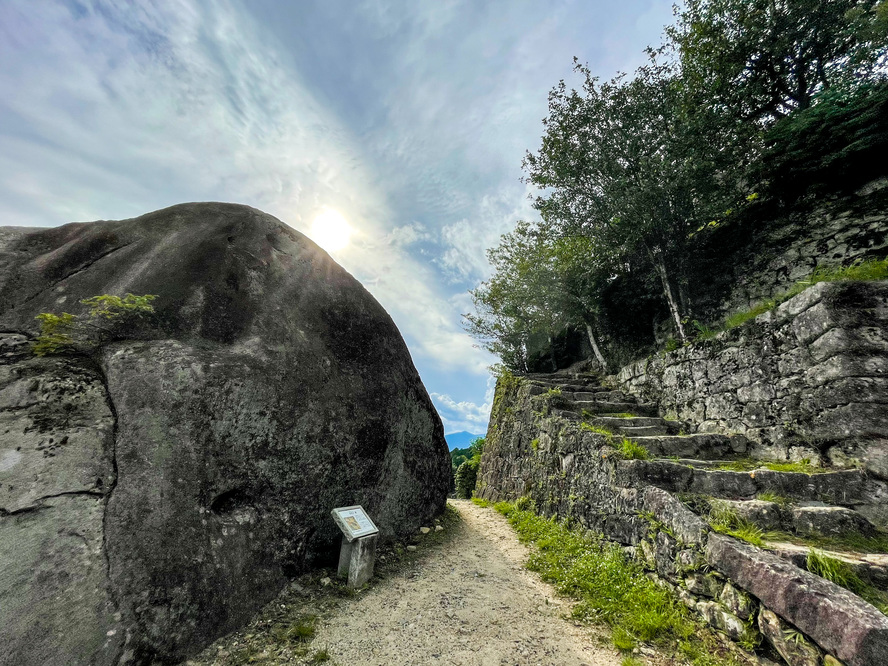 岐阜のマチュピチュ「苗木城跡」の見どころ-馬洗岩