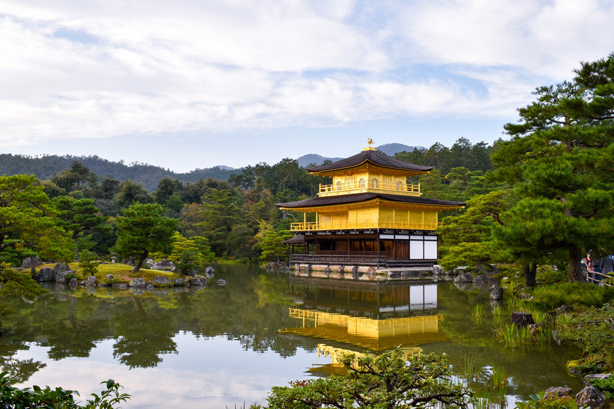京都の世界遺産-鹿苑寺の見どころ・特徴・歴史_金閣（舎利殿）