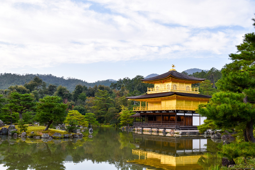 京都の世界遺産-金閣寺の見どころ・特徴_歴史-近代の鹿苑寺-放火事件と昭和の大修復